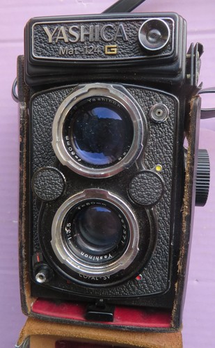 Yashica mat 124 - yashica,