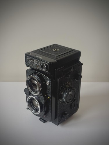 Yashica mat 124g near mint - yashica,
