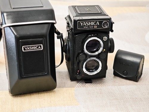 Yashica mat 124g tlr - yashica,