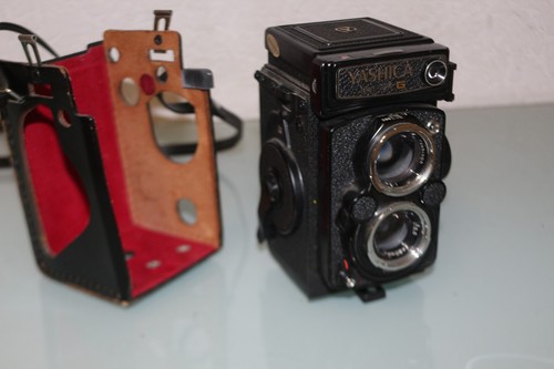 Yashica mat 124 - mat,