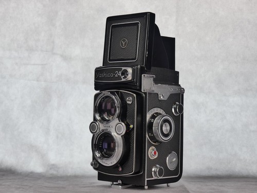 Yashica mat 6x6 120 film - yashica,