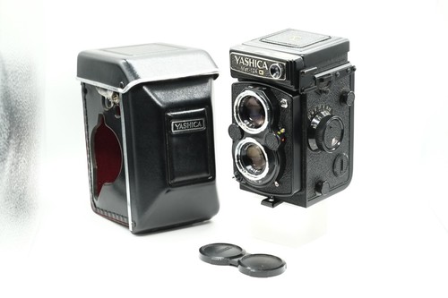 Near mint yashica mat - **,